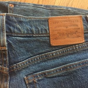 Levi's Wedgie Straight size 26